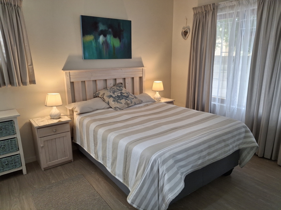 5 Bedroom Property for Sale in Hartenbos Central Western Cape